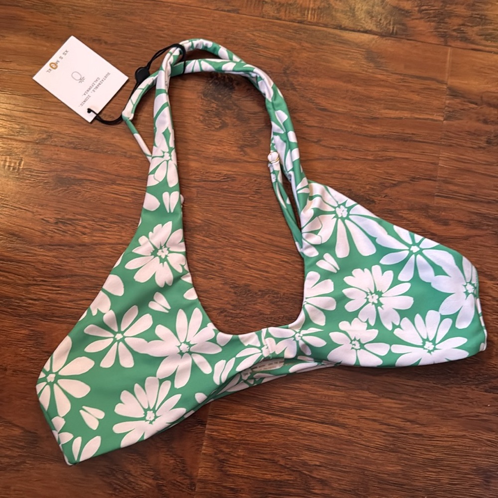 New with Tags Skatie Jasmine Bikini Top